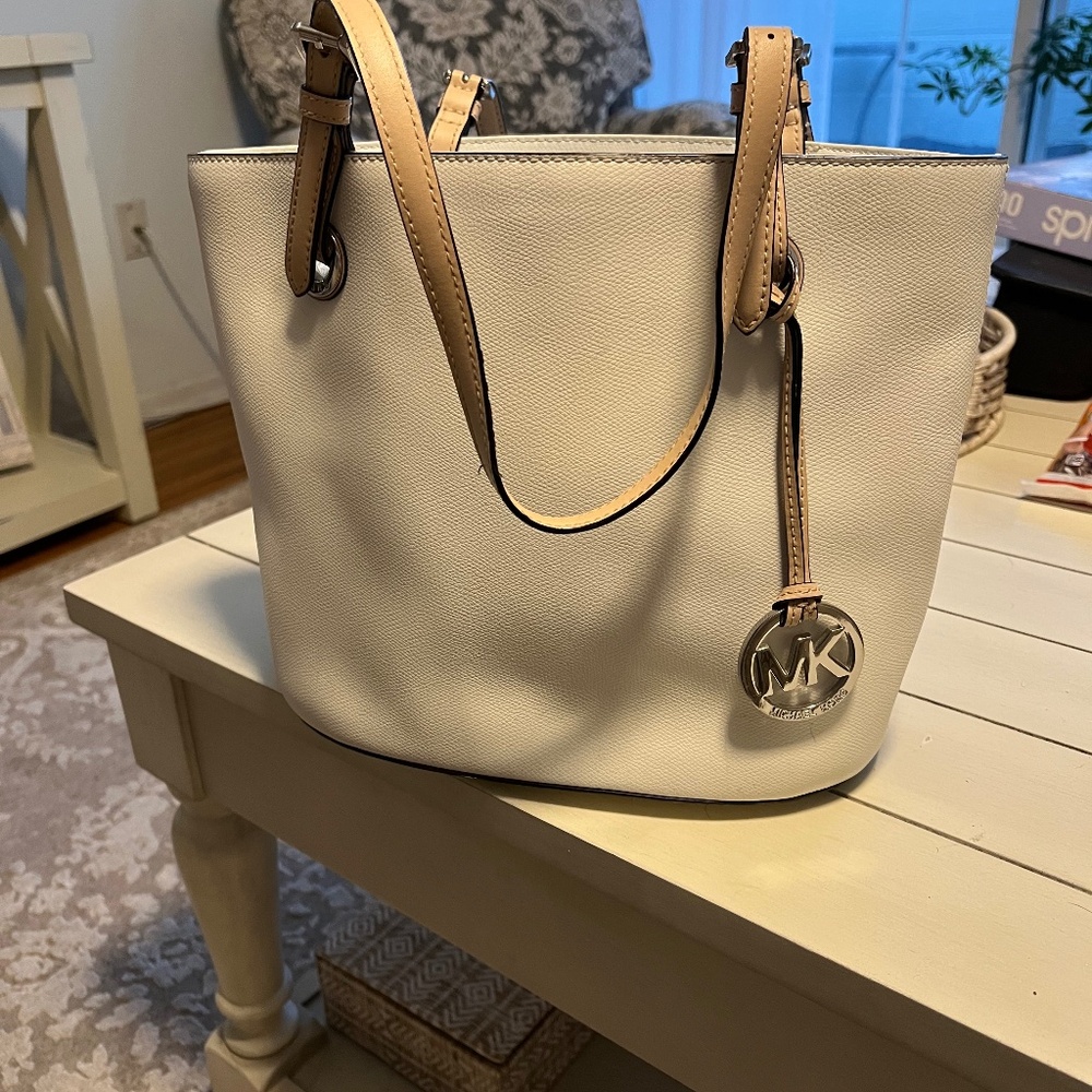 Michael Kors pocketbook